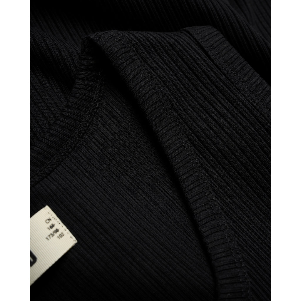 WBLee Tank Top - Black