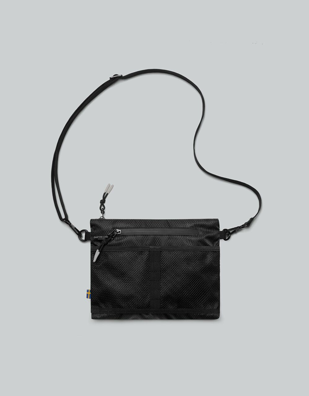LIGHTWEIGHT CROSSBODY - BLACK
